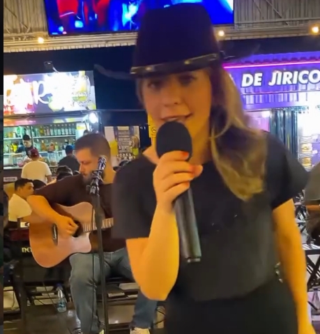 1 08 21 Milena e Jardel no Opa Jerke - música ao vivo em Joinville