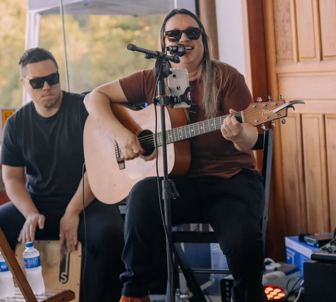 Kethy Rios sertanejo em Joinville