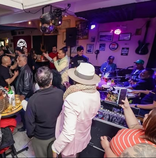 Samba de roda em Joinville - botequim da frau em Joinville