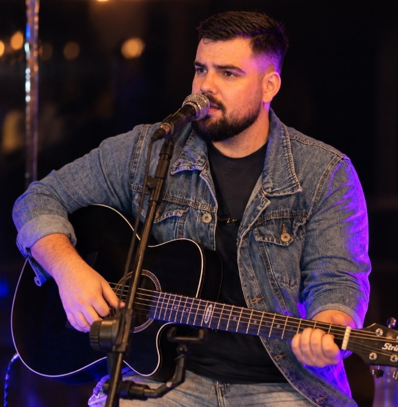 Marcelo Henrique cantor em Joinville